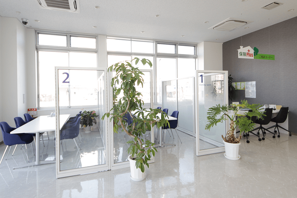 お客様フロア写真1